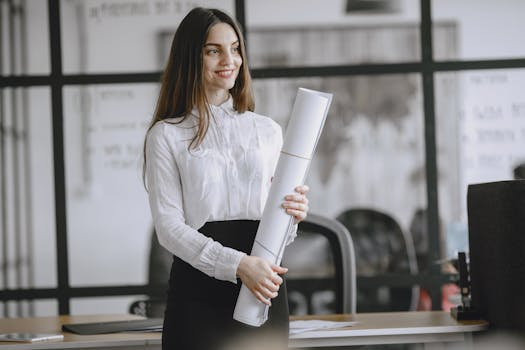 Understanding the Differences Between Management and Leadership Roles