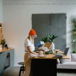 The Significance of Sustainable Packaging in E-Commerce Fashion